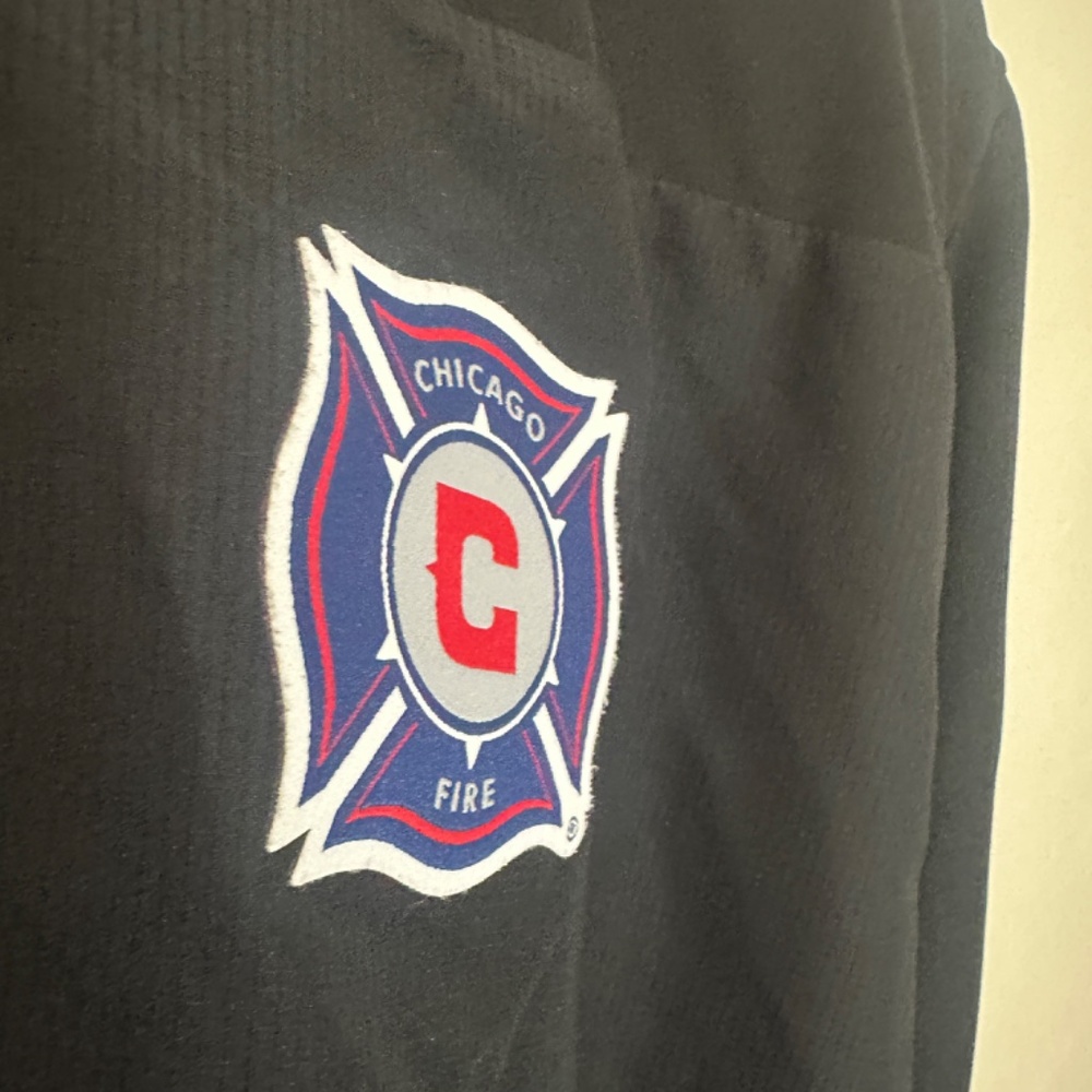 Chicago Fire Soccer Jersey XL Gently worn 100% polyester Made by Adidas Printed - Picture 3 of 6